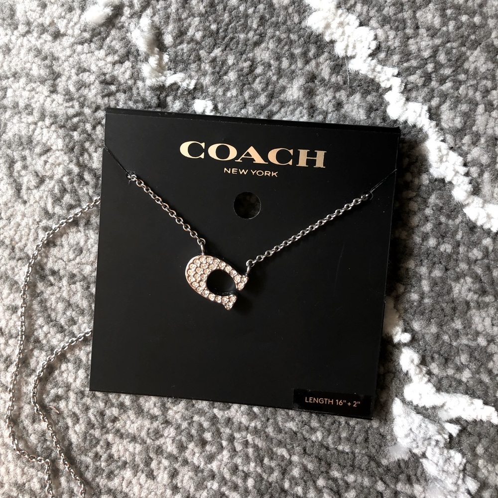 Brand new Coach Necklace🤍😍. LENGH 16”+ 2”
